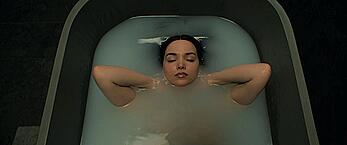 Actress - Dove Cameron: Movie - 56 Days